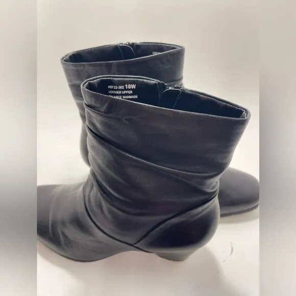 DAVID TATE Women’s Kona Lambskin Boots Size 10W Black