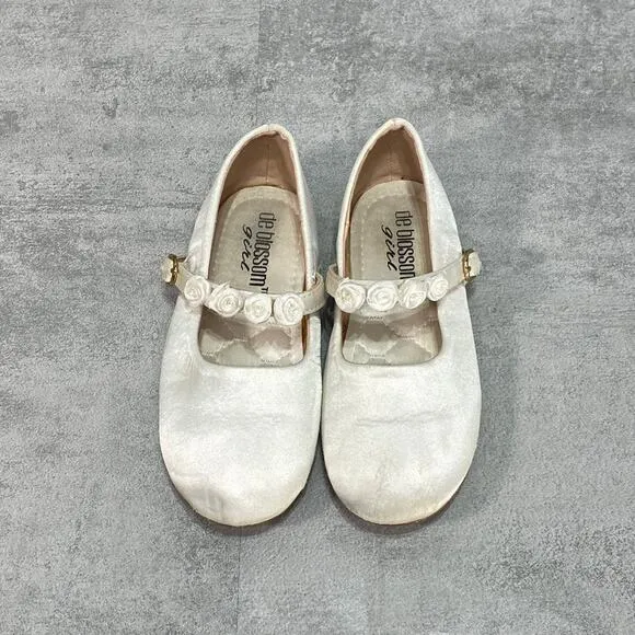DE BLOSSOM Girls White Satin Helen Mary Jane Flats