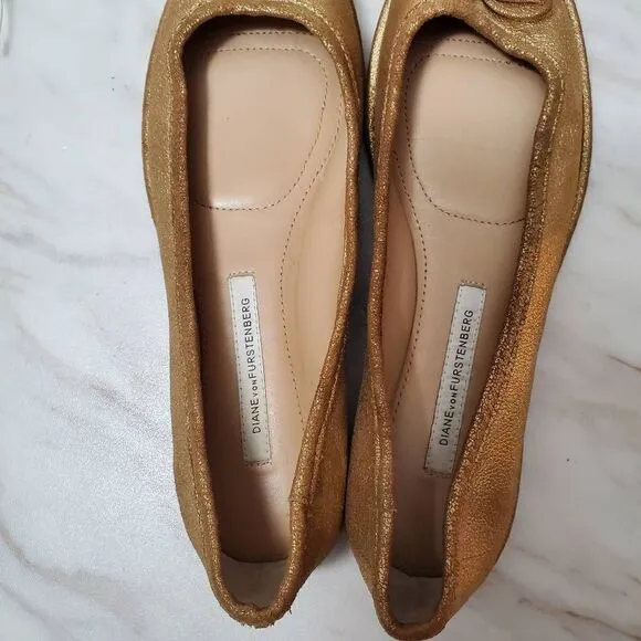 Diane Von Furstenberg Gold Leather Ballet Flats Size 7