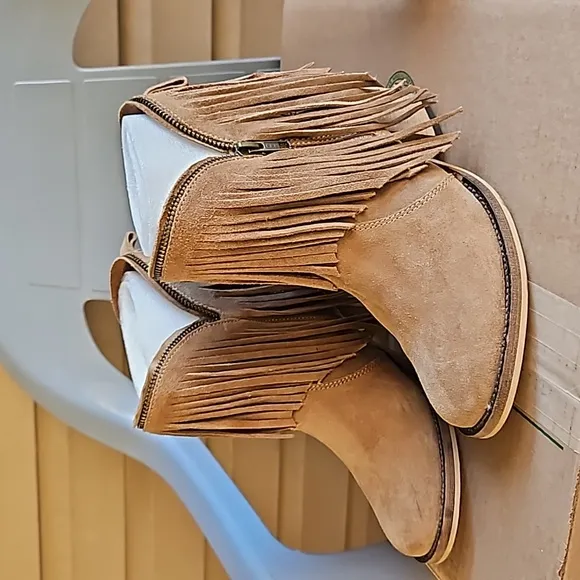 Dingo Fringed Heeled Boots