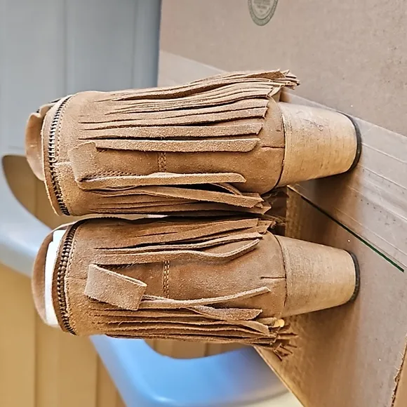 Dingo Fringed Heeled Boots