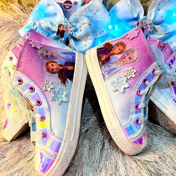 DISNEY FROZEN GIRLS BUNDLE!!! ❄️🤍❄️MATCHING SHOES &amp; LIGHT-UP HAIR BOWS !!!