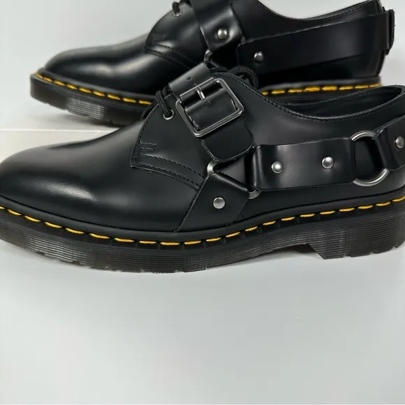 DOC HENREE POLISHED SMOOTH LEATHER BUCKLE SHOES WOMENS SIZE 9 HARNESS STRAPS NEW