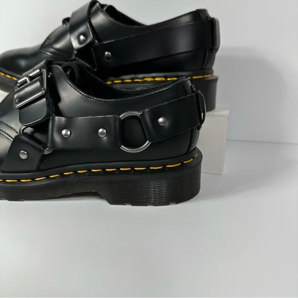 DOC HENREE POLISHED SMOOTH LEATHER BUCKLE SHOES WOMENS SIZE 9 HARNESS STRAPS NEW