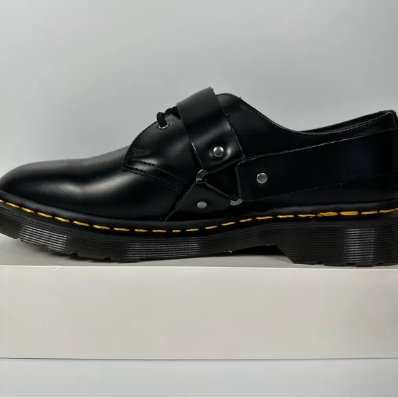 DOC HENREE POLISHED SMOOTH LEATHER BUCKLE SHOES WOMENS SIZE 9 HARNESS STRAPS NEW
