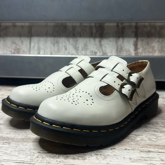 DOC MARTENS 8065 SMOOTH LEATHER MARY JANE SHOES Women’s Sz 8L AW004
