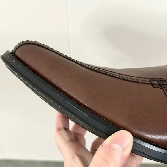 Dockers Greer dress shoes size 10.5 men’s brown leather slip on new