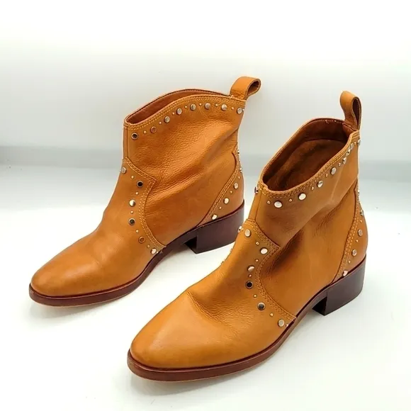 Dolce Vita Cognac Tobin Studded Western Leather Ankle Boots/Booties Size 7.5