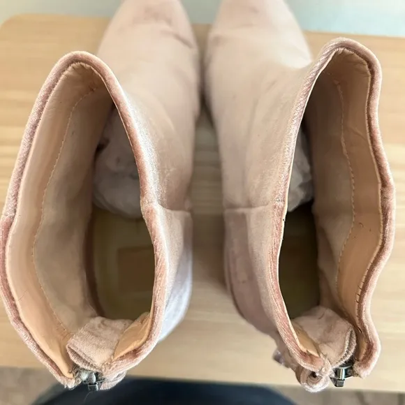 Dolce Vita Dusty Pink Velvet Ankle Boots Size 10