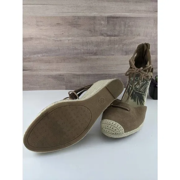 Dolce Vita Espadrille Wedges Lace Up