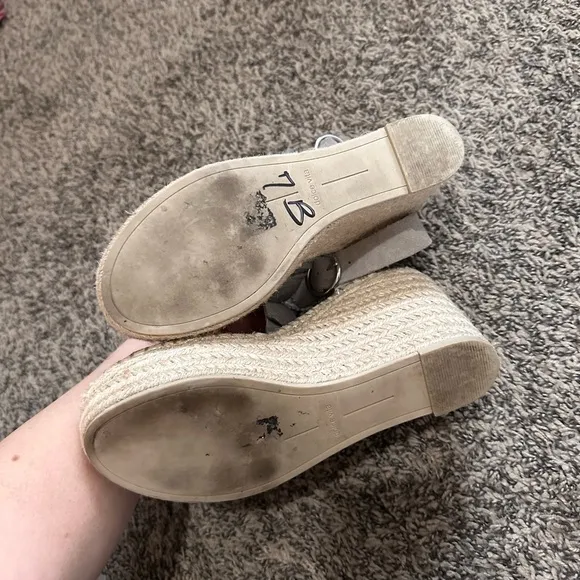 Dolce Vita Shae Espadrille Wedges Size 7.5 Gray