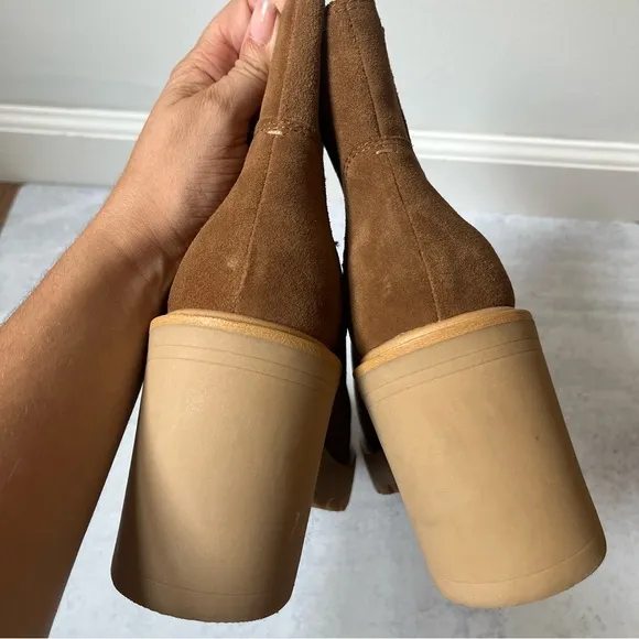 Dolce Vita Suede Boots 10