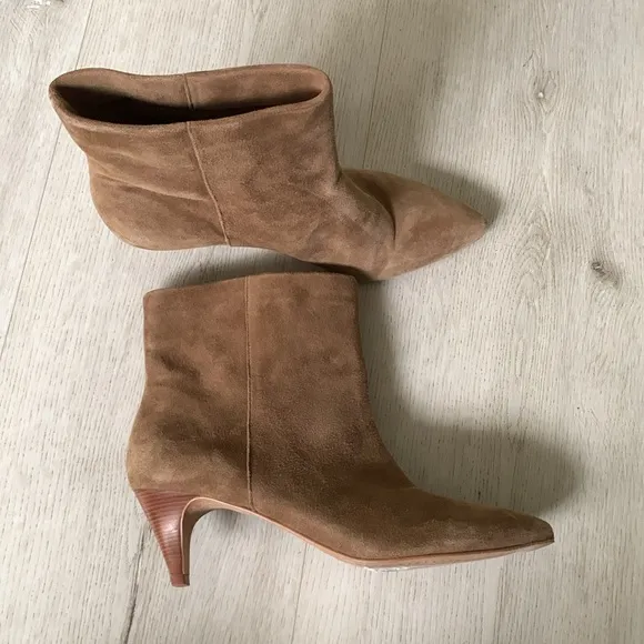 Dolce Vita Tan Suede Ankle Dolce VitaWomen's Dee Kitten-Heel Ankle Booties sz 8