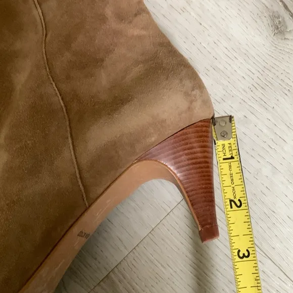 Dolce Vita Tan Suede Ankle Dolce VitaWomen's Dee Kitten-Heel Ankle Booties sz 8