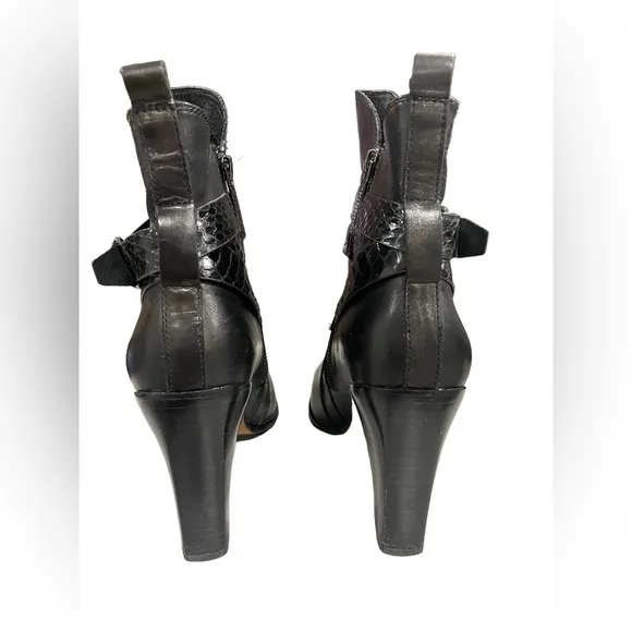 Donald J Pliner blacker leather Oli heeled ankle boots women’s size 8