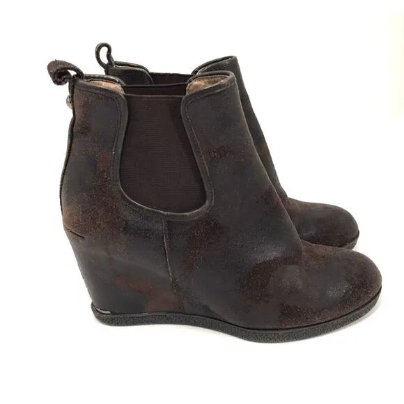 Donald J Pliner Dillon Women's Brown Wedge Distressed Leather Ankle Boots Size 9