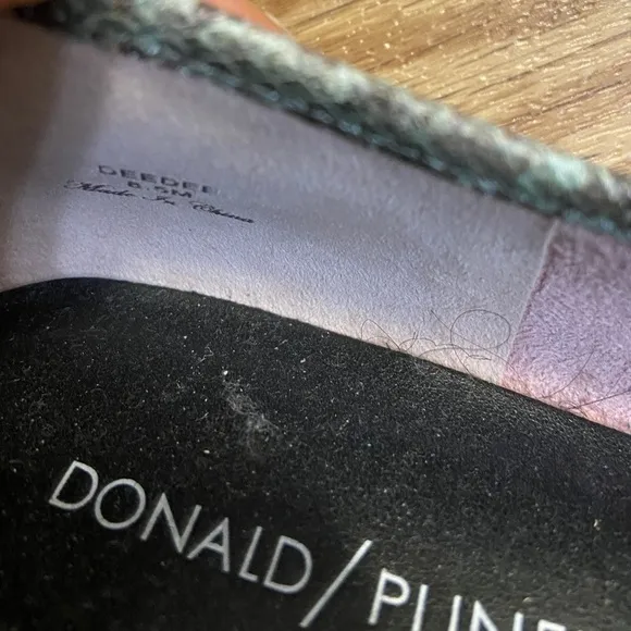 Donald pliner deedee leather flats