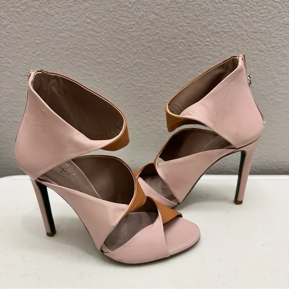 Donald Pliner Heels Size 6 Signature Ikaya Womens Shoes Nappa Leather