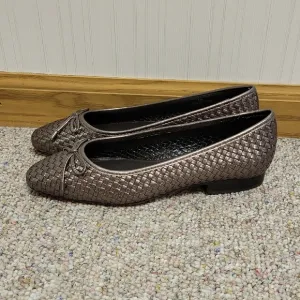Donald Pliner Juliet Ballet Flat In Pewter Sz 8. Leather Upper And Soles.
