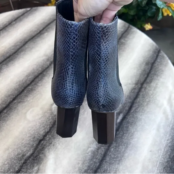 Donald Pliner Laila Snakeskin Heeled Booties Boots