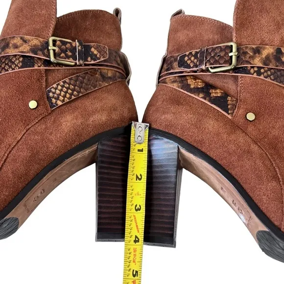 Donald Pliner Oli Ankle Boots