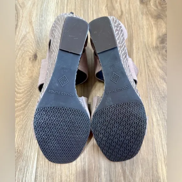 Donald Pliner Panya Cut Out Wedge Sandals Size 8 M LNC