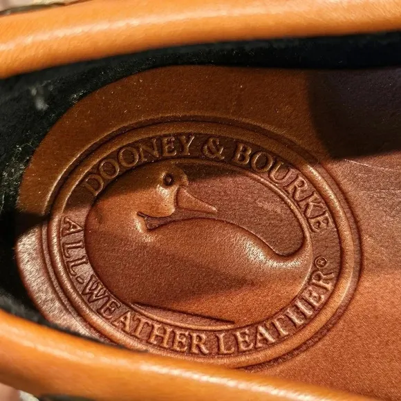 Dooney &amp; Bourke Boat Shoes Wmns Sz 5.5 Black Tan Pebbled &amp; Smooth Leather