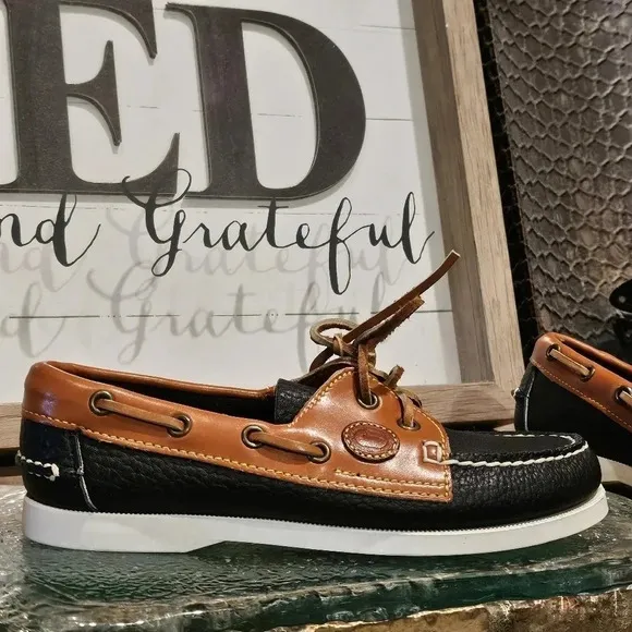 Dooney &amp; Bourke Boat Shoes Wmns Sz 5.5 Black Tan Pebbled &amp; Smooth Leather