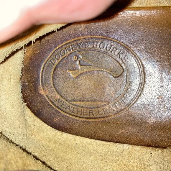 Dooney &amp; Bourke Chestnut Pebbled Leather Boat Shoes Sz 8-8.5