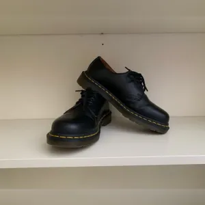 Dr. Martens 1461 Black Leather Oxfords - Women’s Size 7