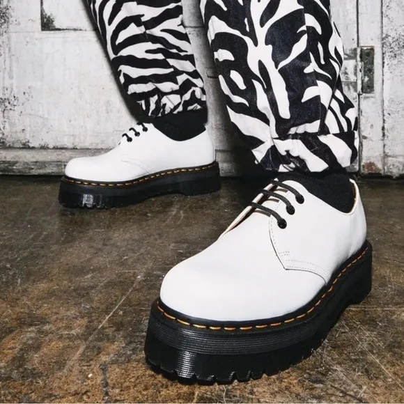 Dr. Martens 1461 SMOOTH White LEATHER PLATFORM Oxford Shoes Women’s 8 Mens 7