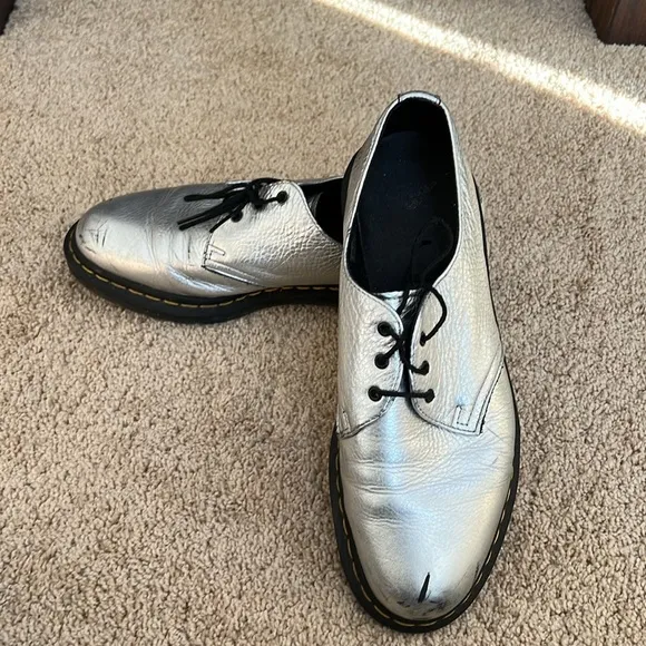 Dr Martens 1461 SZ 11 metallic silver lace up shoes.