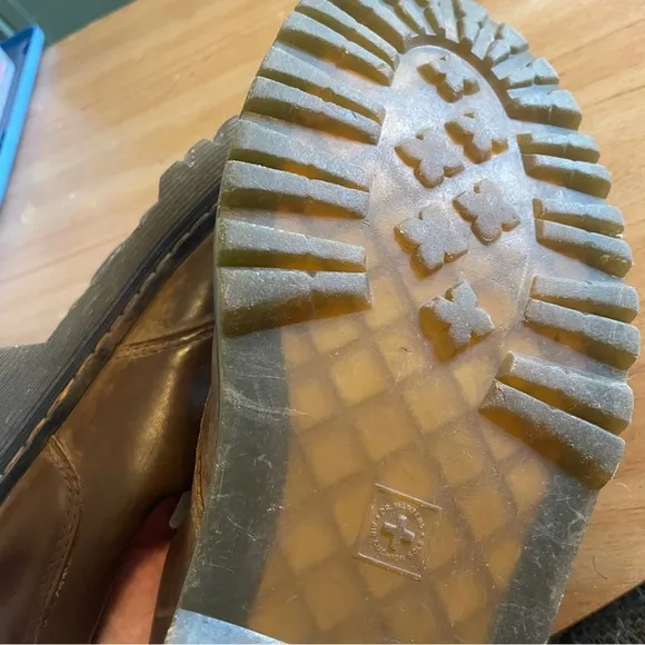 Dr Martens Brown AW004 Shoes / Size 11