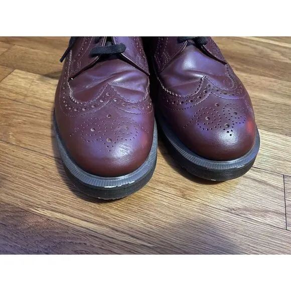 Dr Martens Burgandy Leather Brogue Wingtip Oxford Shoes 3989 Womens 8 Men's‎ 7