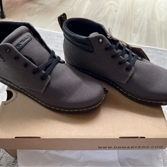 Dr. Martens Maleke Boots Men’s Size 9US 42EU
