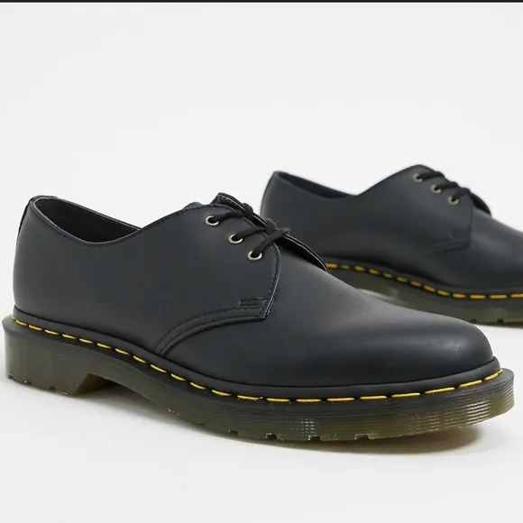 DR. MARTENS NWOT VEGAN BLACK 3 EYE SHOES UNISEX SZ 5M 6L
