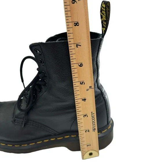 Dr Martens Pascal Virginia Lace Up Boots Soft Black Pebbled Leather Womens 7