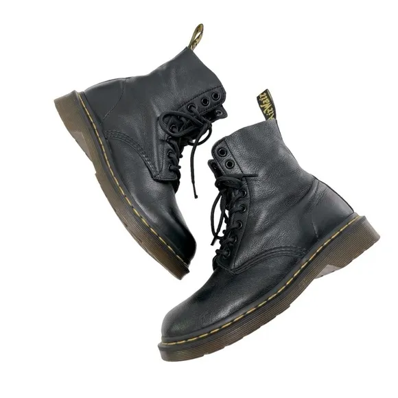 Dr Martens Pascal Virginia Lace Up Boots Soft Black Pebbled Leather Womens 7