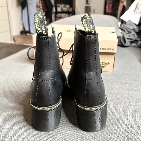 DR. MARTENS | Shriver Hi Women’s Wyoming Leather Heeled Boots 7 Black