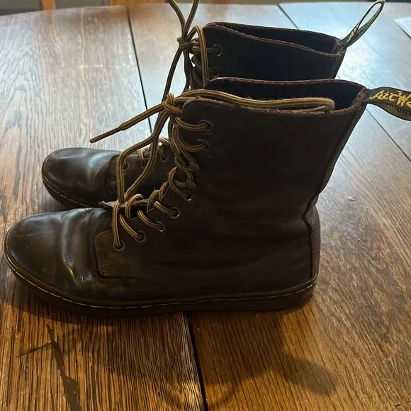 Dr Martens Tehani Women's Sz 7 Brown Leather Mid Combat Boots Flat Sole AirWair