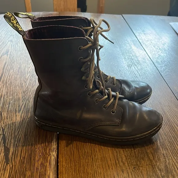 Dr Martens Tehani Women's Sz 7 Brown Leather Mid Combat Boots Flat Sole AirWair