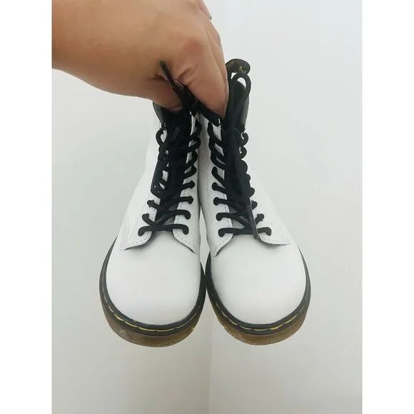 Dr. Martens Unisex Kids/Toddler 1460 Lace Up White Boots Size US 10 NWOB