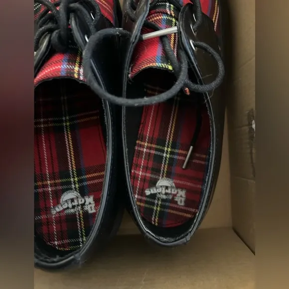 Dr. Martens Willis Black Tartan Red Plaid Leather Derby Lace Up Loafers