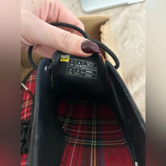 Dr. Martens Willis Black Tartan Red Plaid Leather Derby Lace Up Loafers