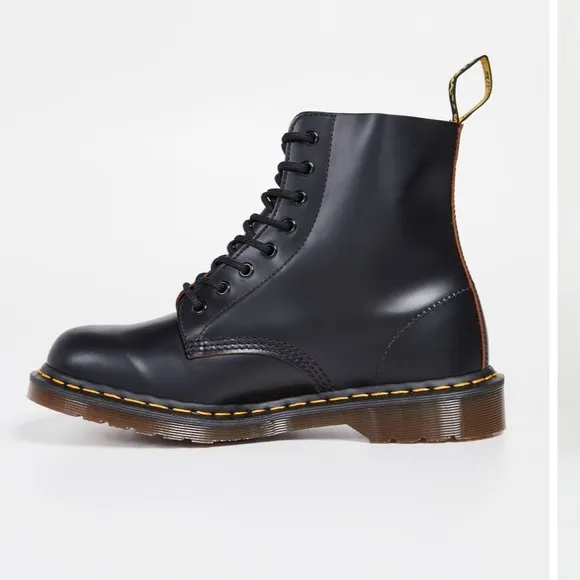 Dr. Martens1460‎ Vintage 8 Eye Boots NIB