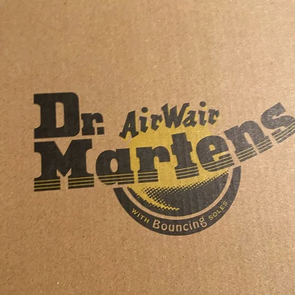 Dr. Martens1460‎ Vintage 8 Eye Boots NIB