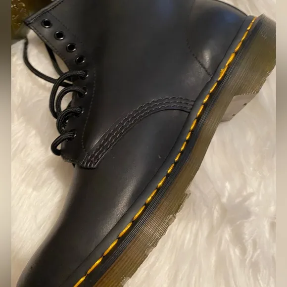Dr. Martens1460‎ Vintage 8 Eye Boots NIB