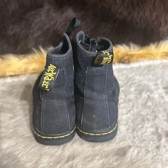 Dr. Martins shoes 6 (4100)