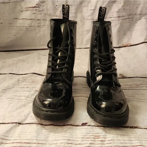 Dr. Martens 1460 Lace Up Patent Lamper Leather Boots Size 8