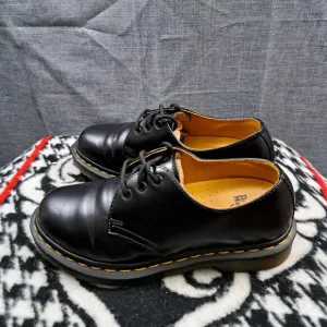Dr.Martens AW004 Oxford Black Leather Lace Up Shoes Size 6 Women